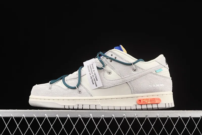 All Categories Nk SB Dunk Series Nk SB Dunk Low Low-top Sneakers Pure Original Version OF x Nk Dunk Low OW Suede SB Smashed Backboard Fashion Casual Sneakers DJ0950-111